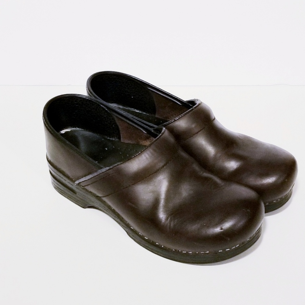 Dansko EU 42/US 11.5 Brown Nurse Clogs Work shoes